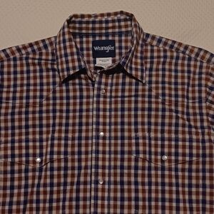 Wrangler Men's Blue and Brown Checkered Pearl-Snap Shirt Size Medium